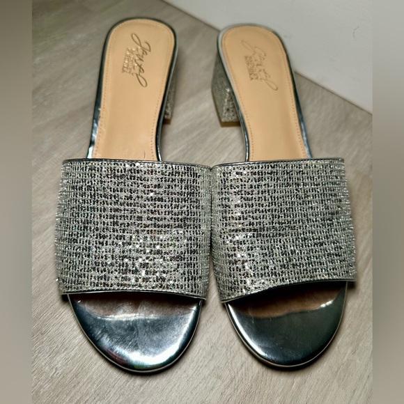 Badgley Mischka Camelia Crystal-Embellished Peep-Toe Mules with Block Heel 7.5 - Picture 9 of 16